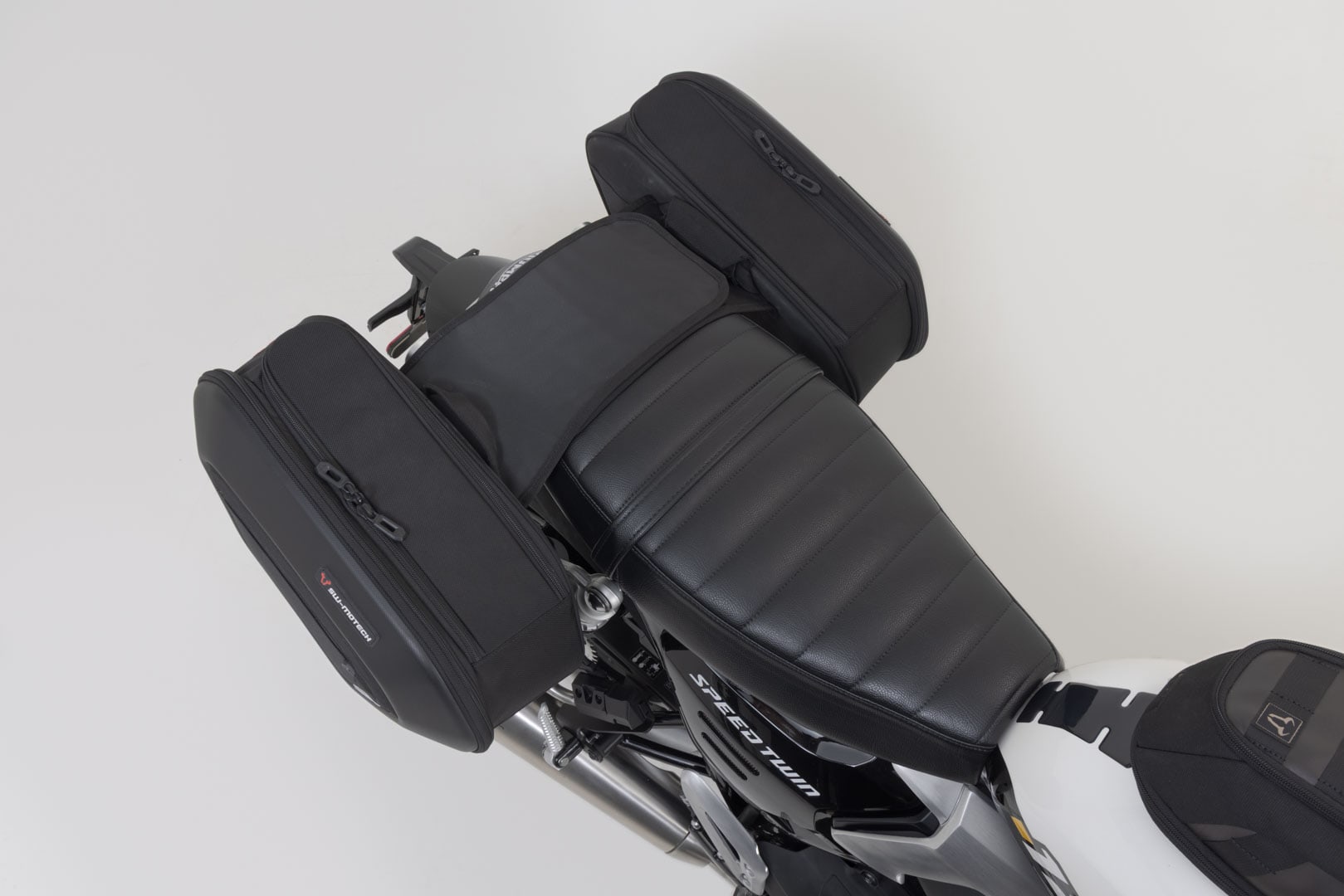 PRO BLAZE H saddlebag set for Triumph models - SW-MOTECH - SW-MOTECH