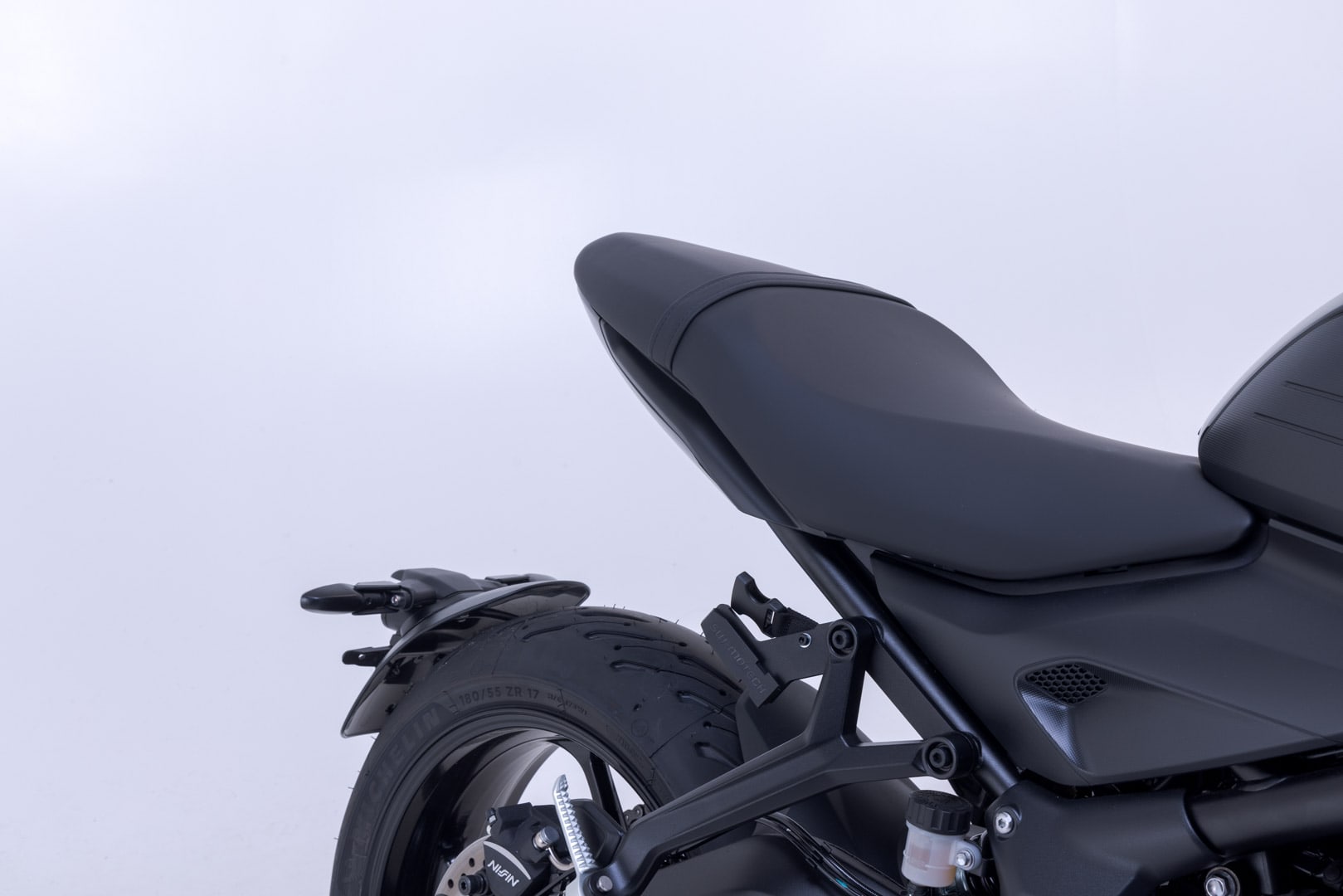 PRO BLAZE H saddlebag set for the Triumph Trident 660 (21-) ? SW