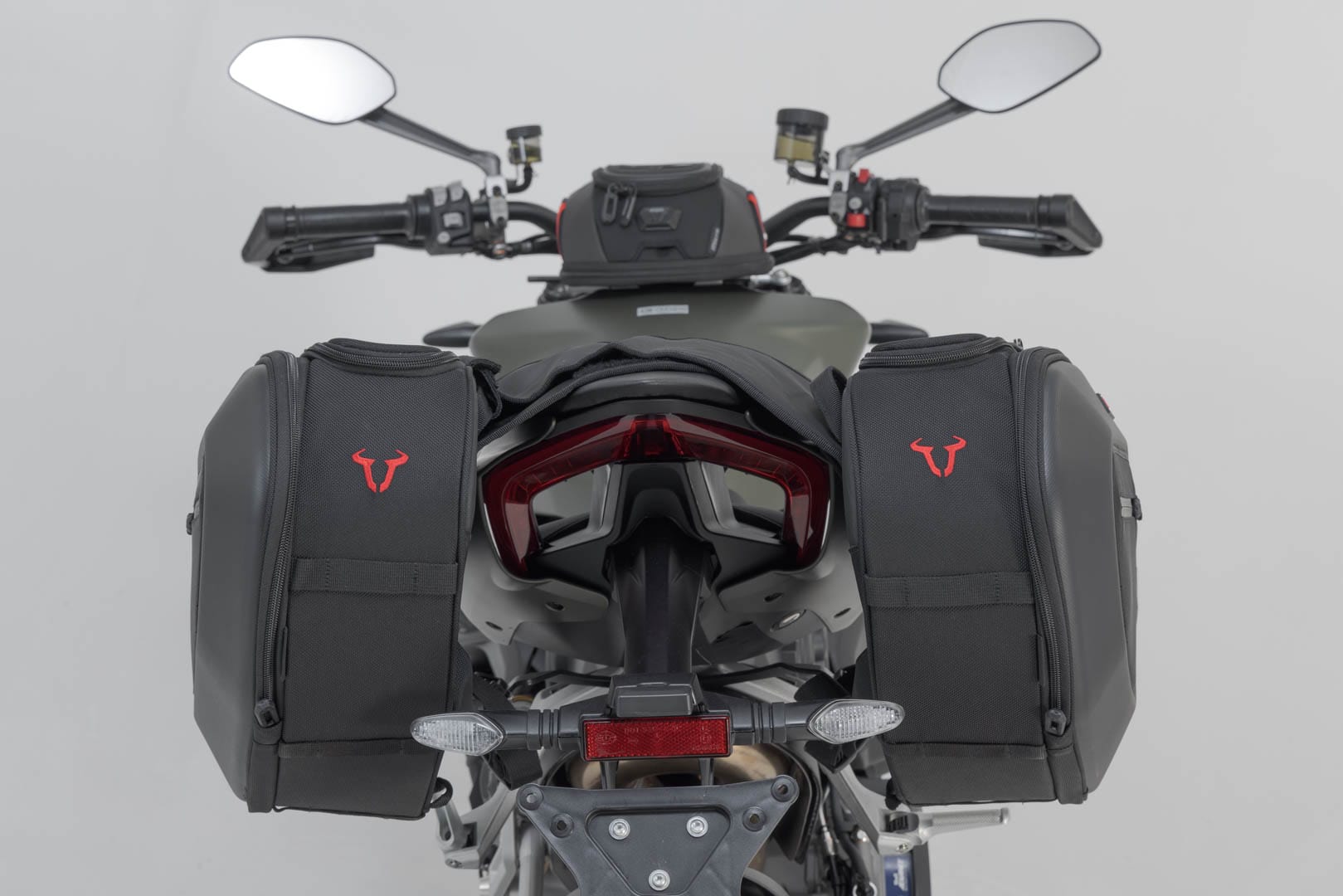 PRO BLAZE H saddlebag set for Ducati Streetfighter V2 (21-) - SW