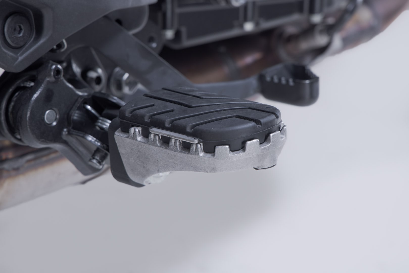 Height-adjustable footrests - Aprilia, BMW, Suzuki models - SW