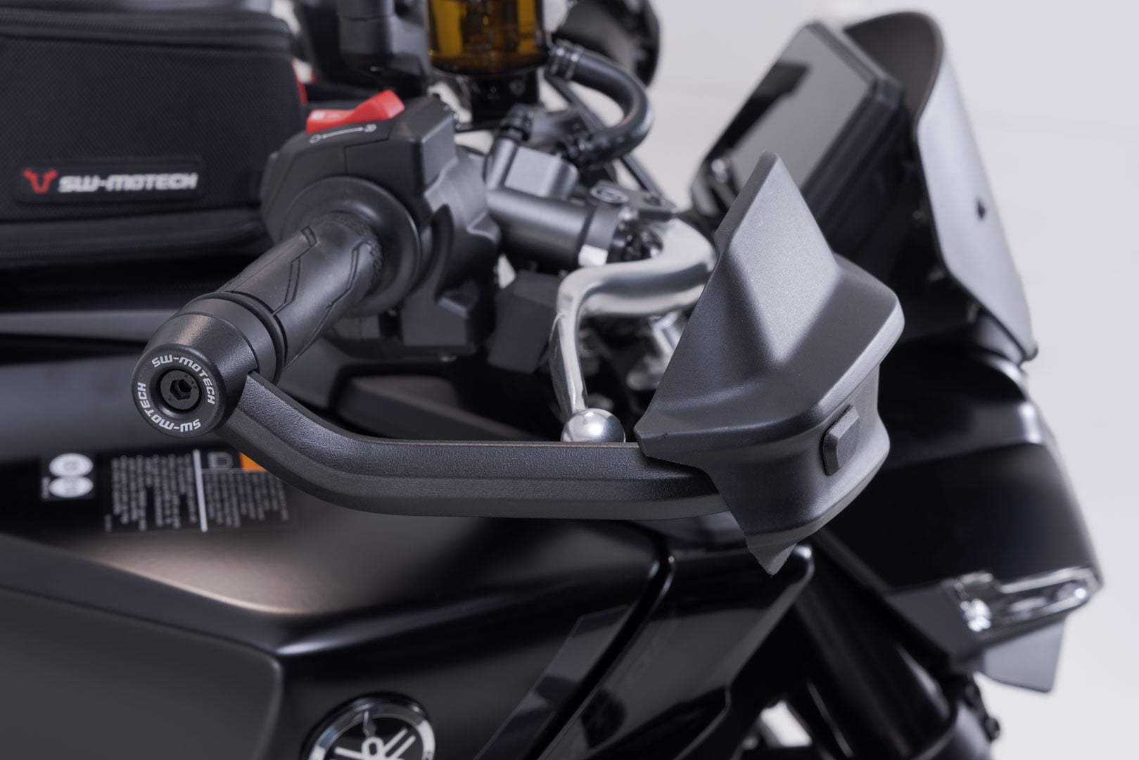 Adventure handguard kit for Yamaha MT-09 (23-) - SW-MOTECH