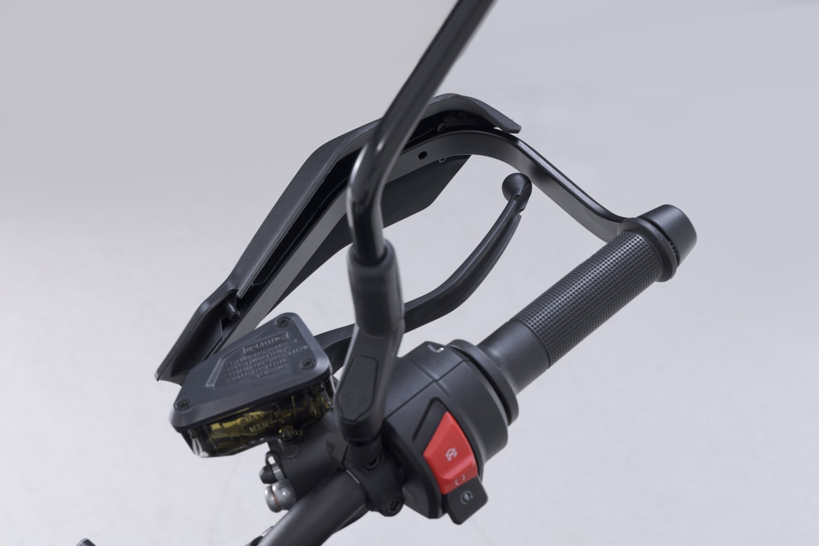 Adventure handguard kit for the Husqvarna Svartpilen 801 (24