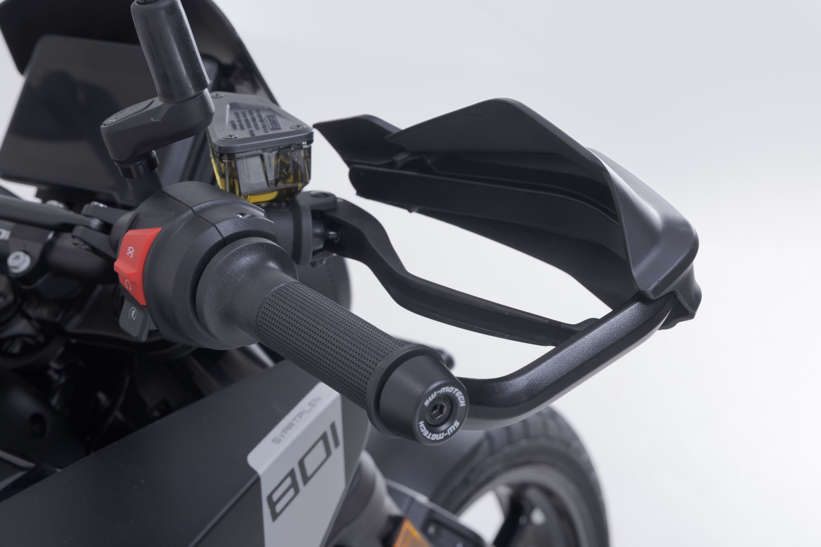Adventure handguard kit for the Husqvarna Svartpilen 801 (24