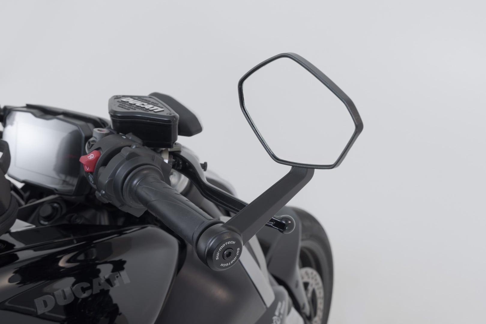 Handlebar end mirrors for the Ducati Diavel V4 (23-) - SW ...